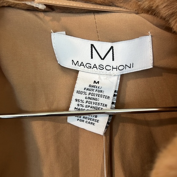 Brown faux fur jacket - Picture 3 of 4